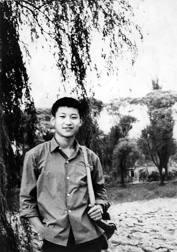 這是1972年，插隊(duì)回京探親時(shí)的習(xí)近平。